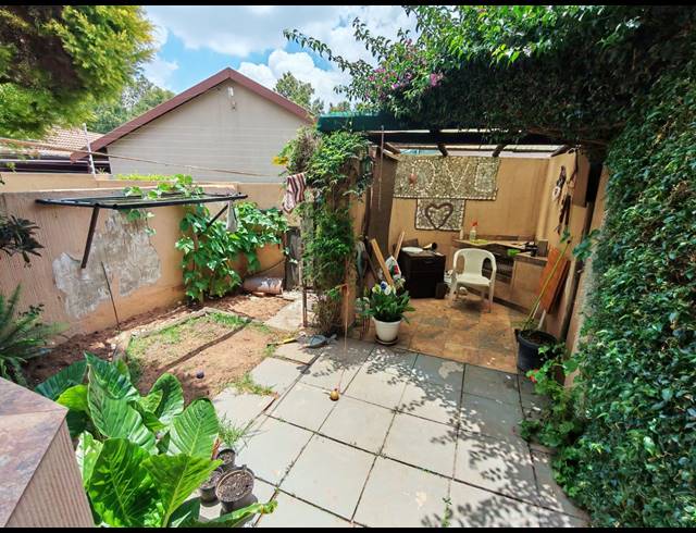 1 BEDROOM TOWNHOUSE FOR SALE IN NORKEM PARK